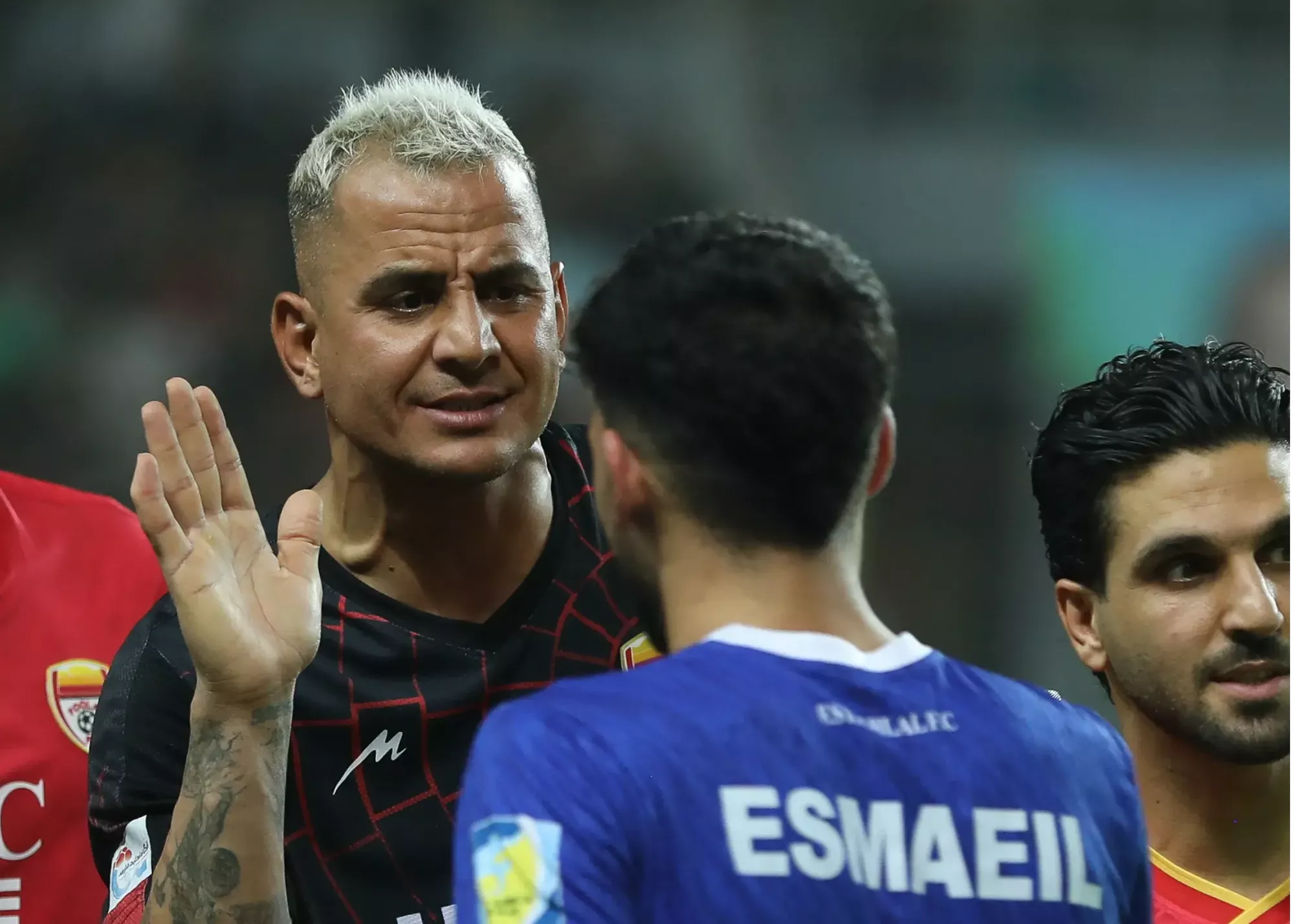 محبوب‌ترین گلر ایران، سد راه استقلال